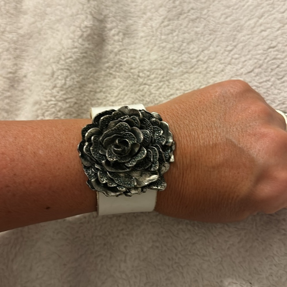 Women’s Allison Daniel Designs Silver W/White Leather Bracelet
